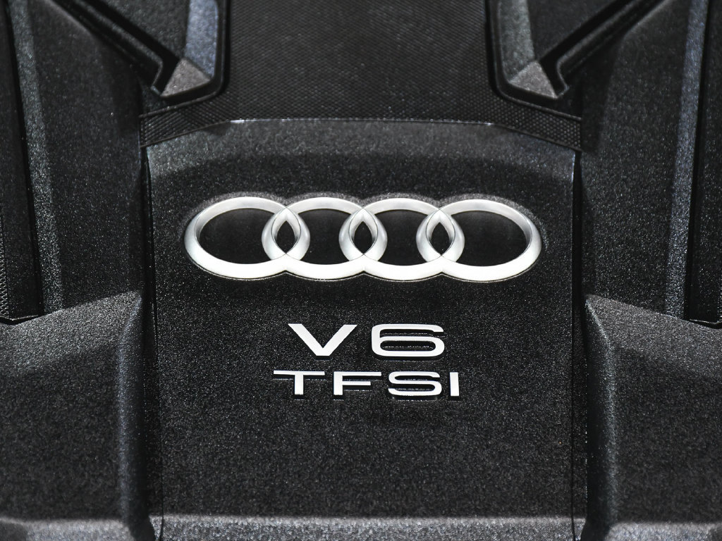 Used 2023 Audi A8 L 3.0T w/ Comfort Plus Package AWD/4WD image 71