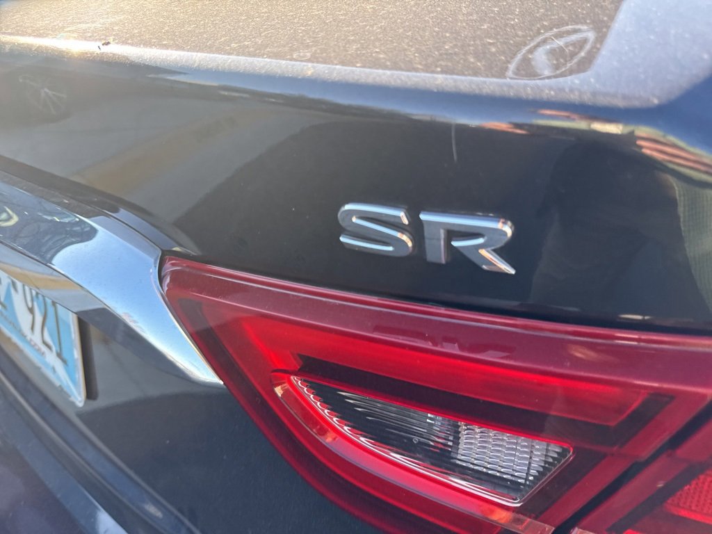 Used 2016 Nissan Maxima SR image 4