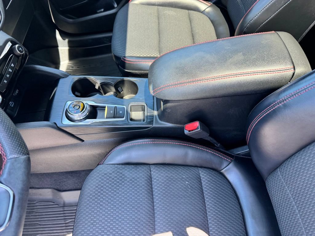 Certified 2023 Ford Escape ST-Line w/ Tech Pack #1 AWD/4WD image 13