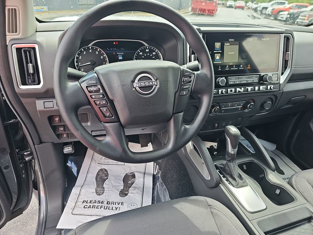 Used 2025 Nissan Frontier SV RWD image 19