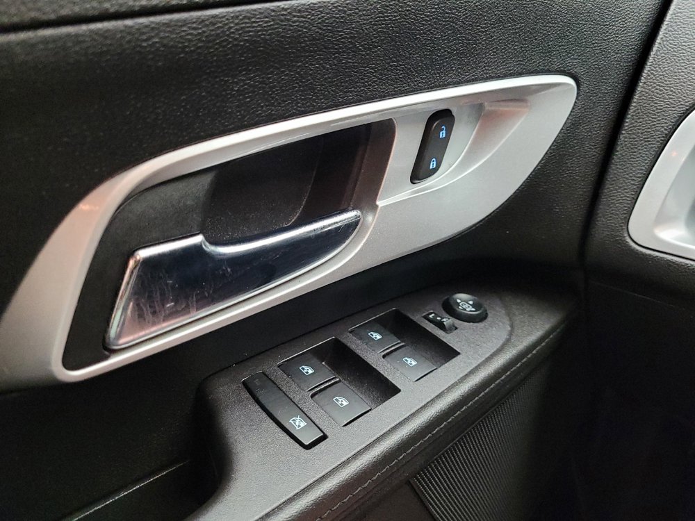 Used 2017 Chevrolet Equinox LT w/ Convenience Package FWD image 27