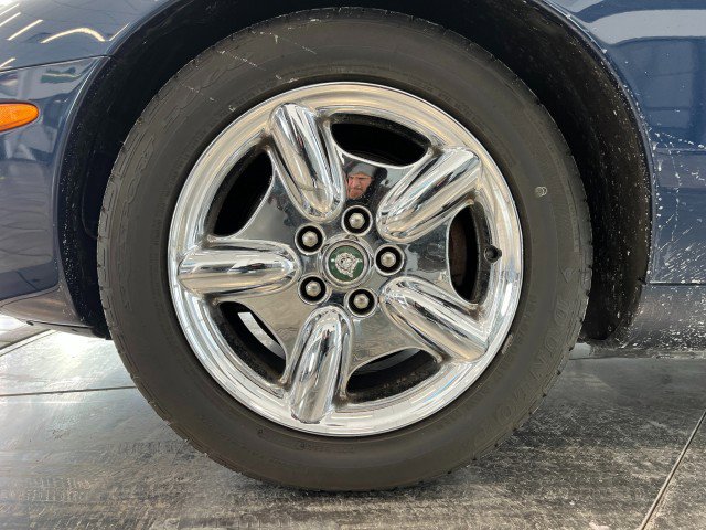 Used 1999 Jaguar XK8 Convertible image 30