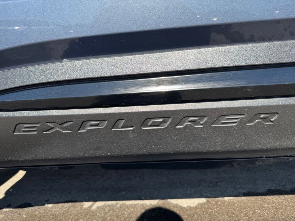 Used 2021 Ford Explorer ST w/ ST Street Pack image 13