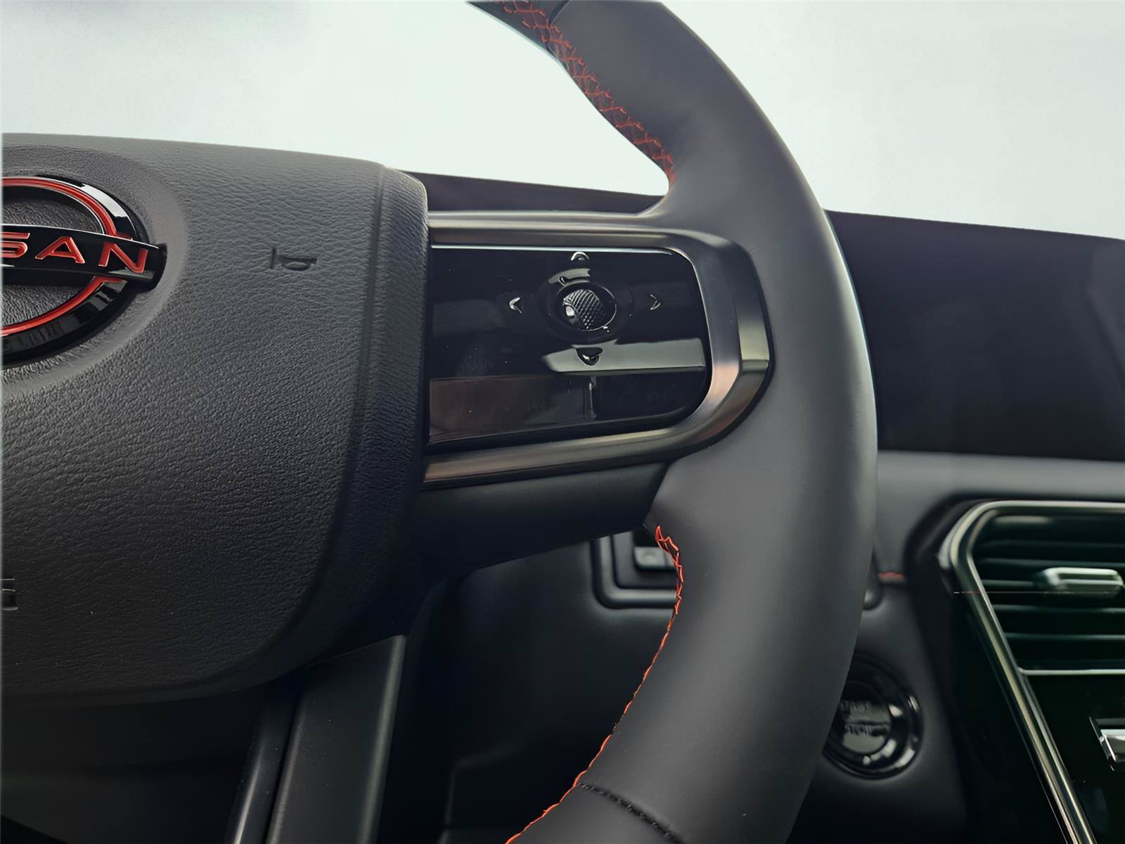 New 2026 Nissan Armada PRO-4X AWD/4WD image 32
