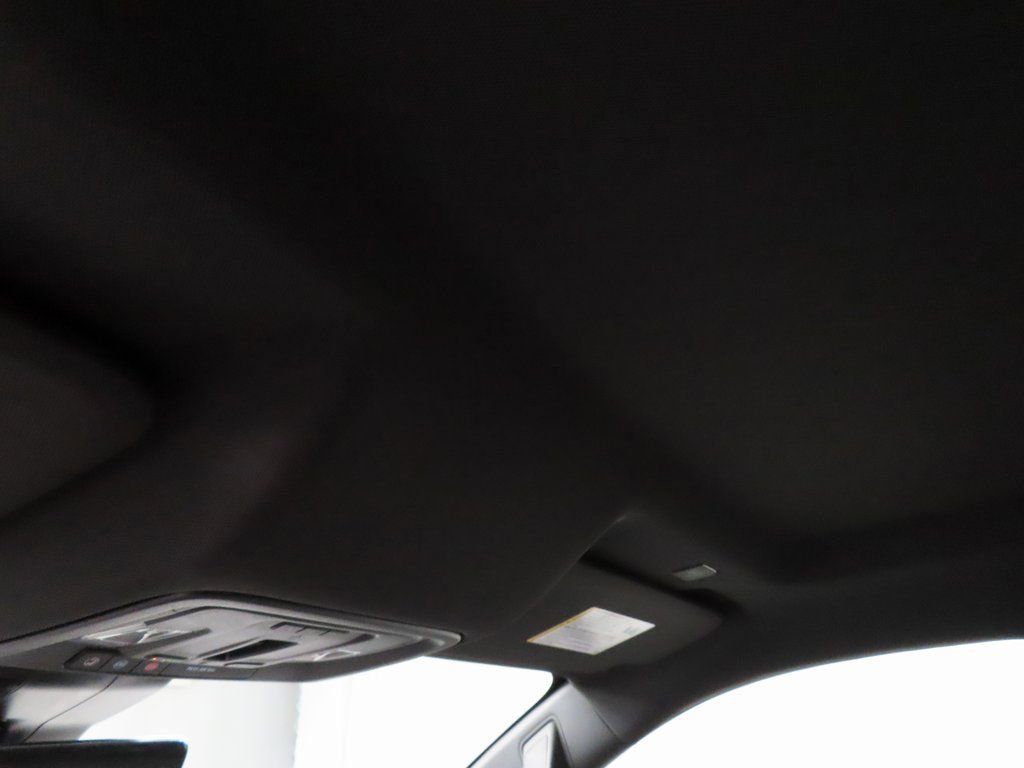 Used 2024 Chevrolet Silverado 2500 ZR2 w/ Technology Package image 31