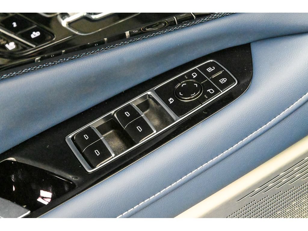 New 2027 Cadillac Optiq Premium Luxury AWD/4WD image 18
