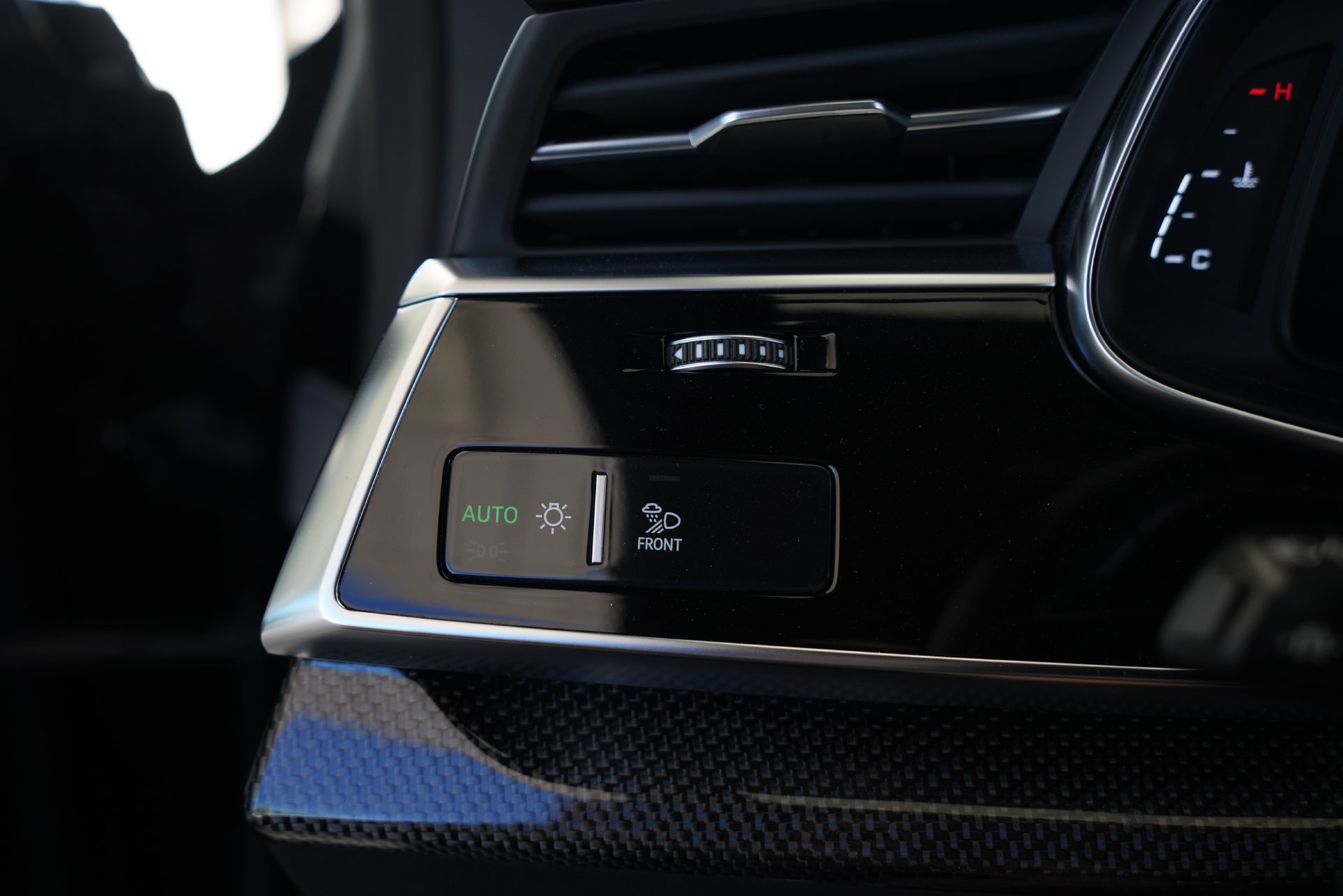 Used 2023 Audi SQ8 Premium Plus w/ Executive Package AWD/4WD image 19
