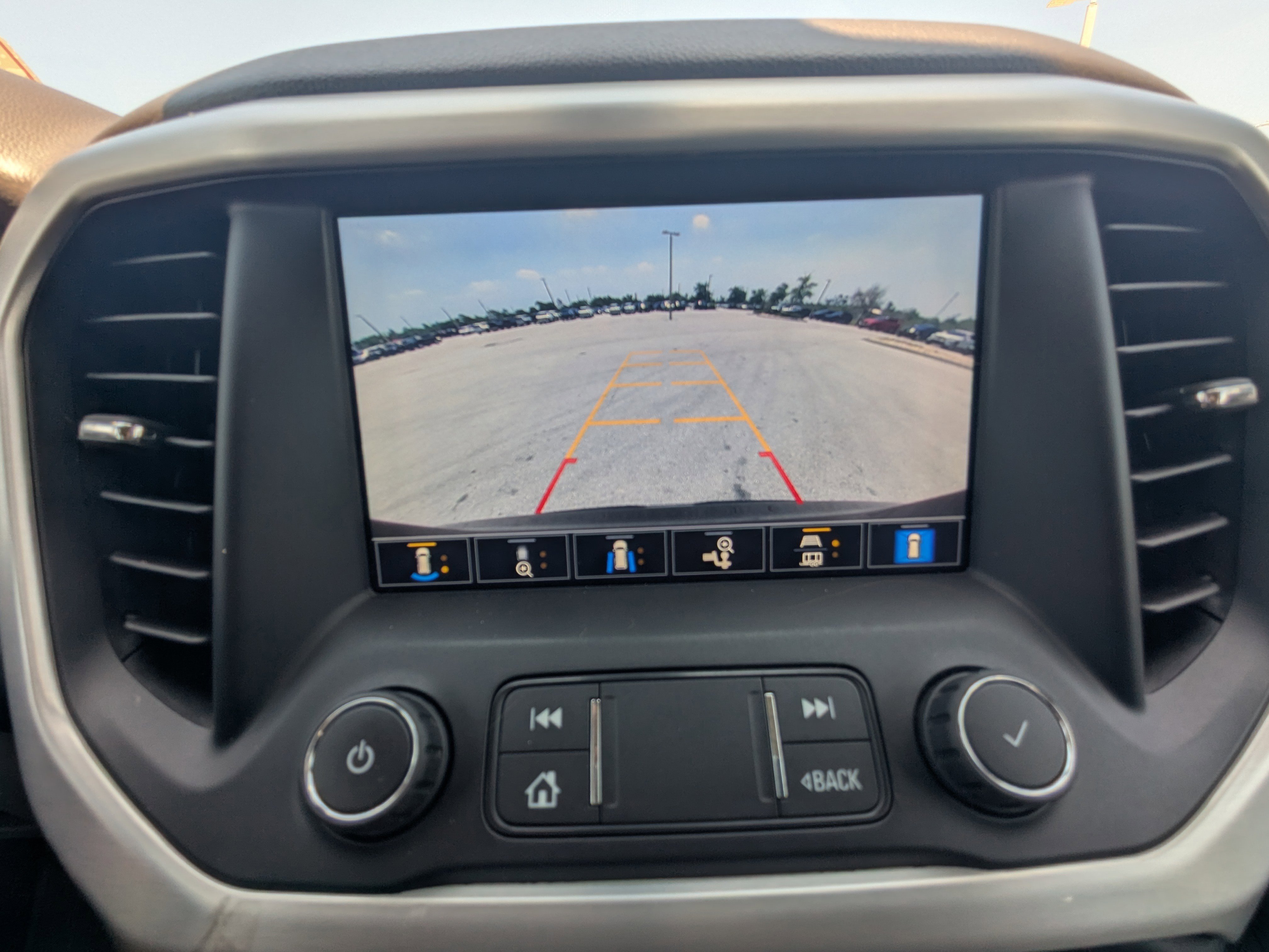 Used 2021 GMC Acadia SLT w/ Premium Package image 28