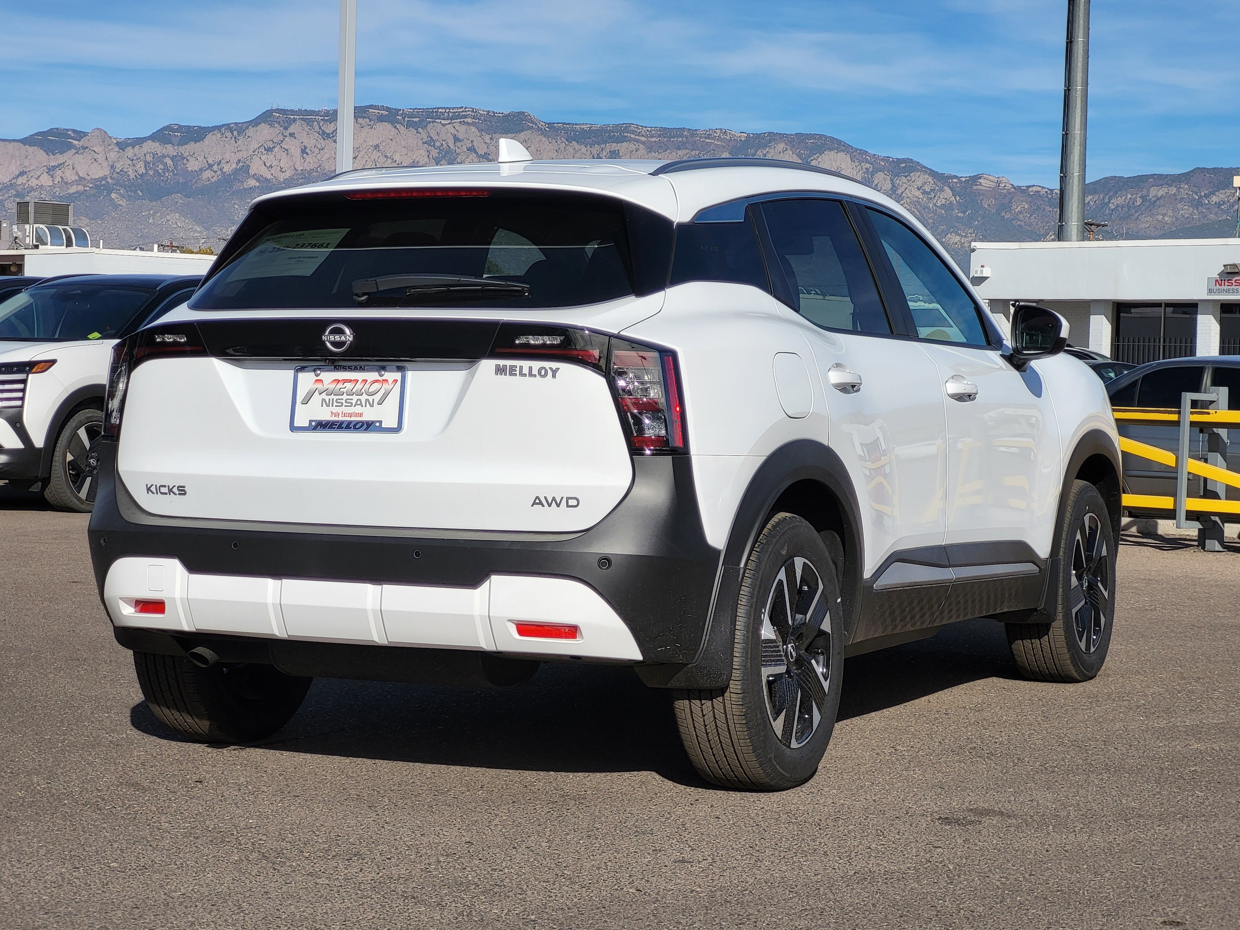 New 2025 Nissan Kicks SV w/ SV Premium Package image 5