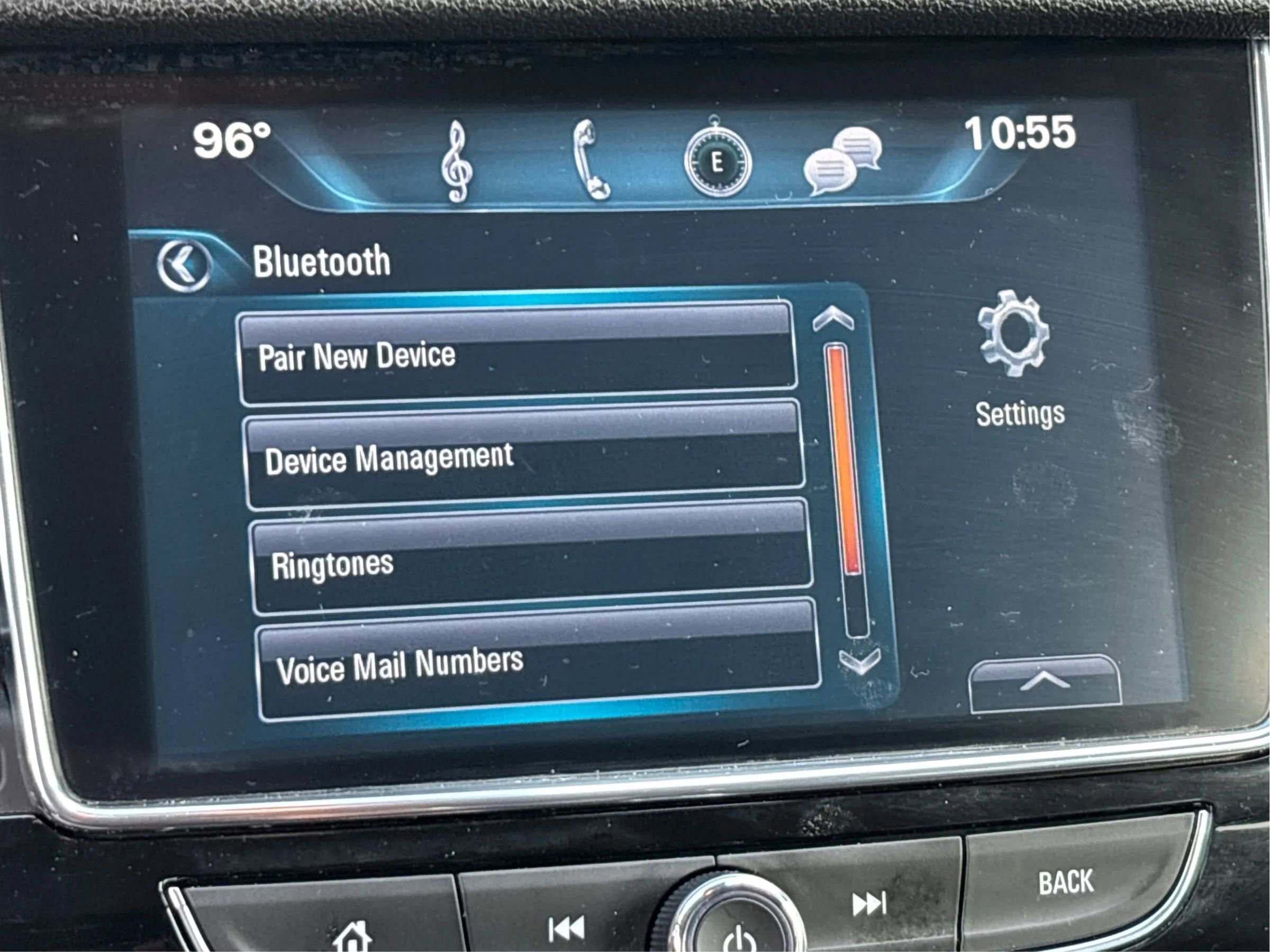 Used 2018 Buick Encore Preferred image 42