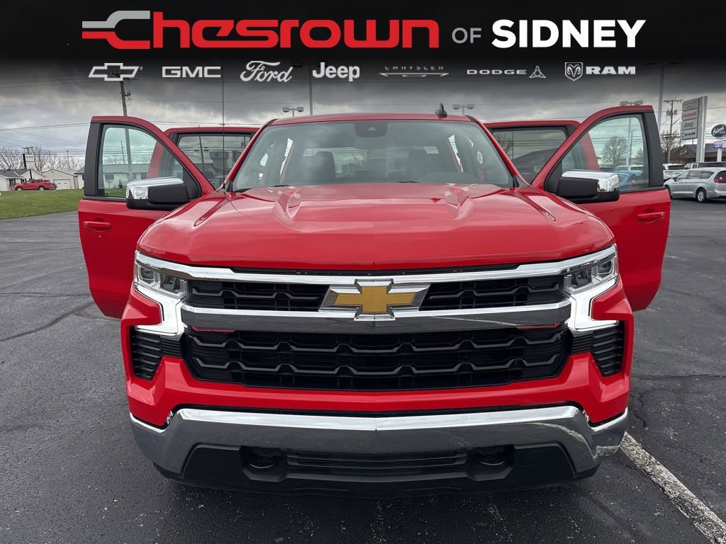Used 2023 Chevrolet Silverado 1500 LT AWD/4WD image 23