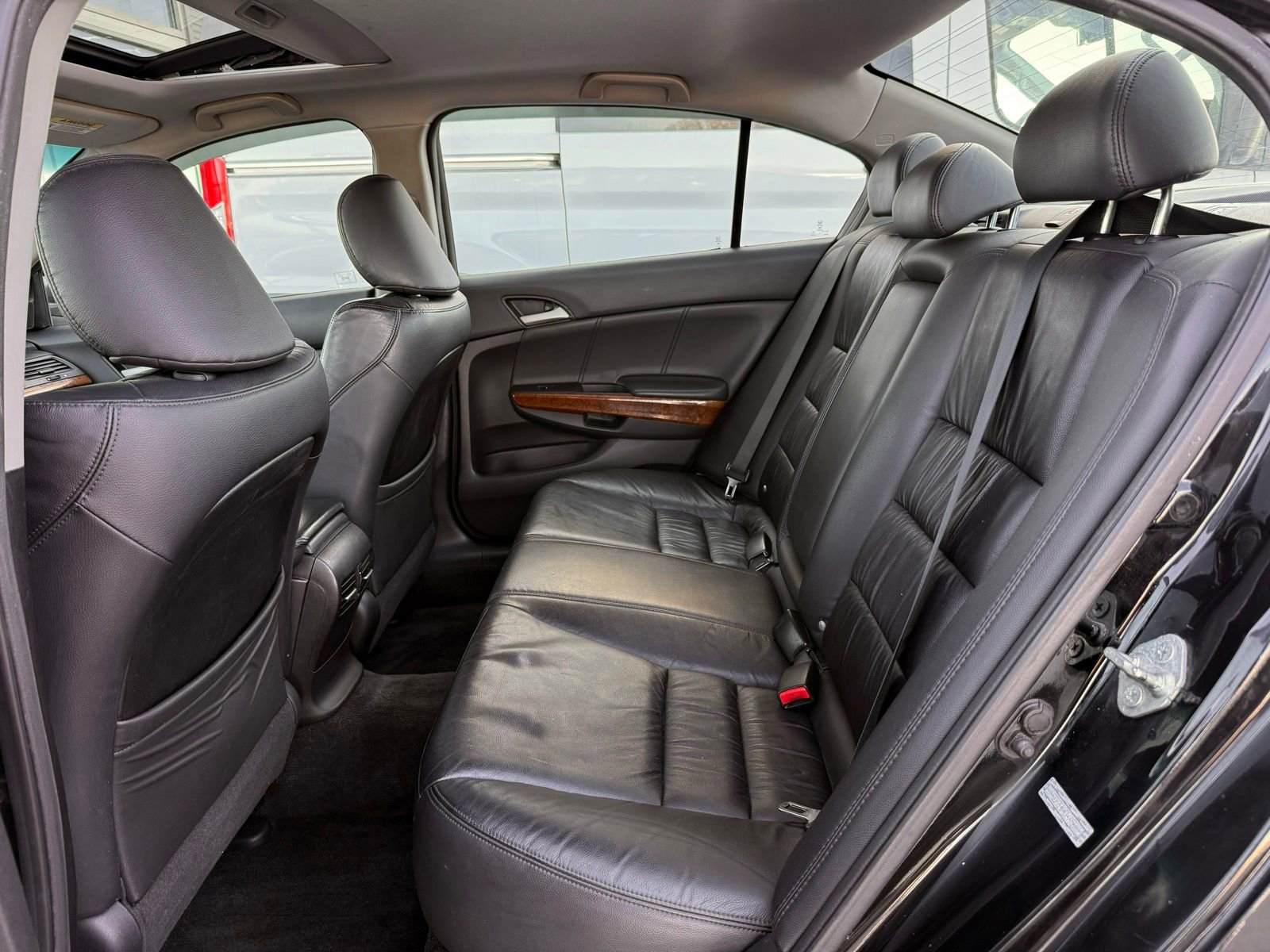 Used 2012 Honda Accord EX-L image 17