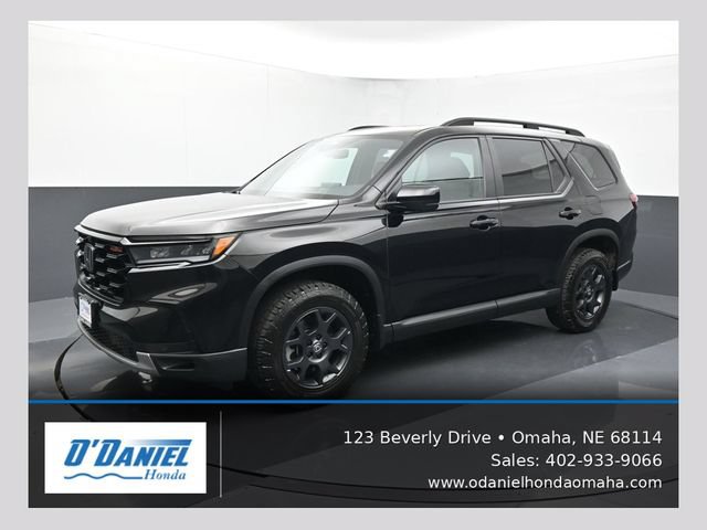 Used 2025 Honda Pilot TrailSport