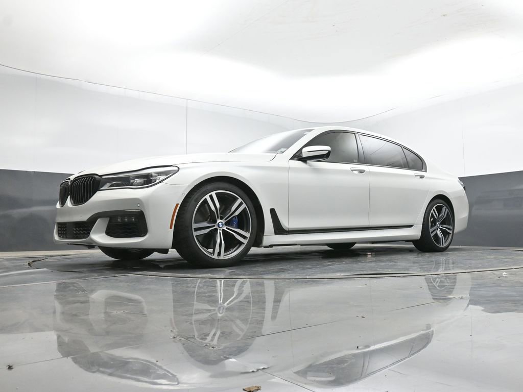 Used 2018 BMW 750i 750i 4D Sedan image 37