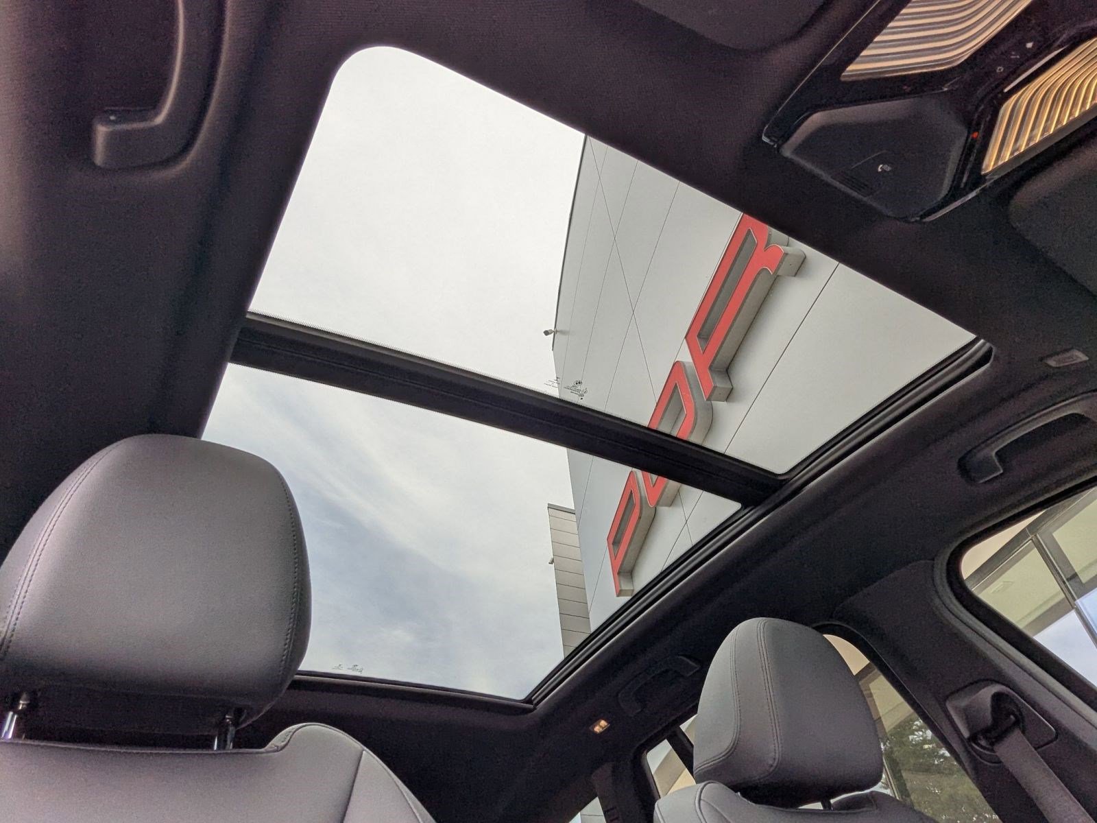 Used 2020 BMW X3 M40i w/ Parking Assistance Package image 25