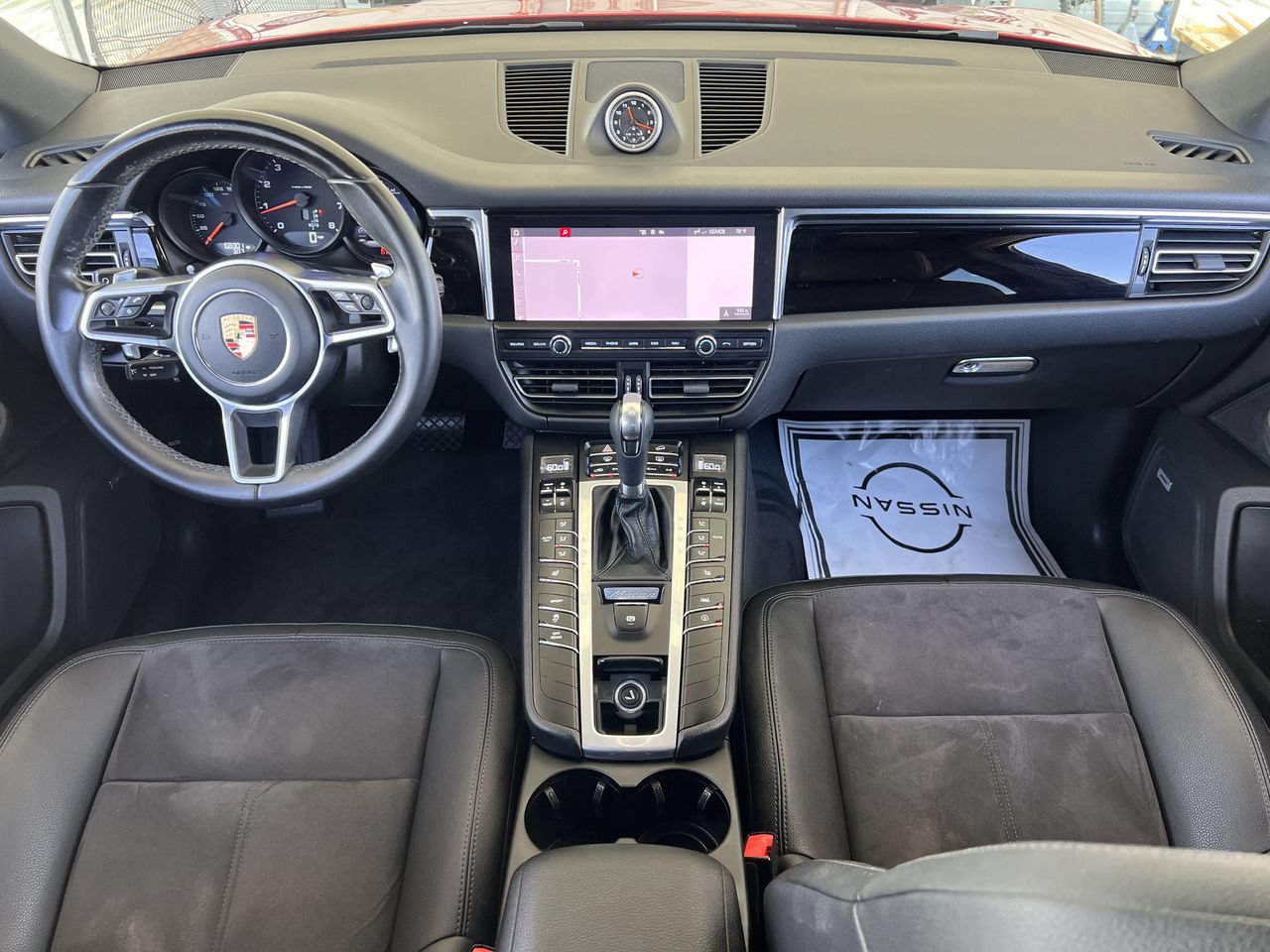 Used 2021 Porsche Macan AWD/4WD image 7