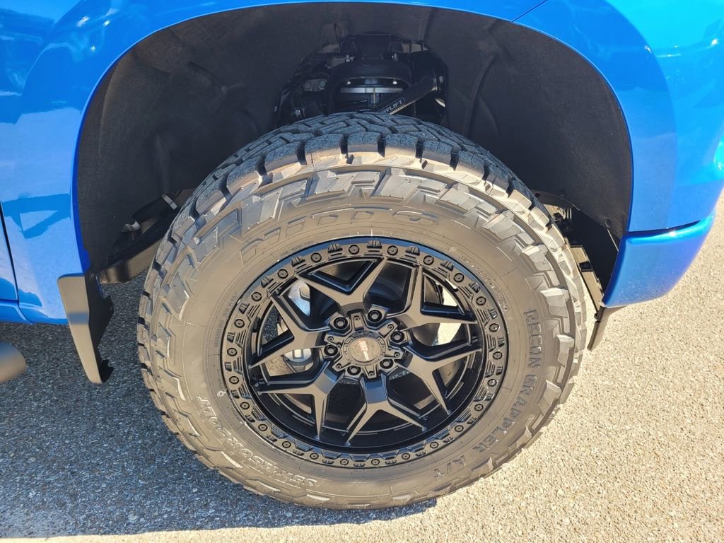 New 2026 Chevrolet Silverado 1500 Custom w/ Turbomax Blackout Package RWD image 10
