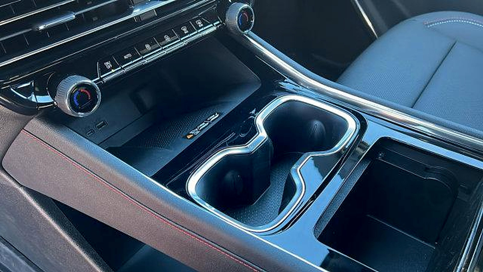 New 2026 Chevrolet Traverse Z71 w/ Enhanced Driving Package image 23