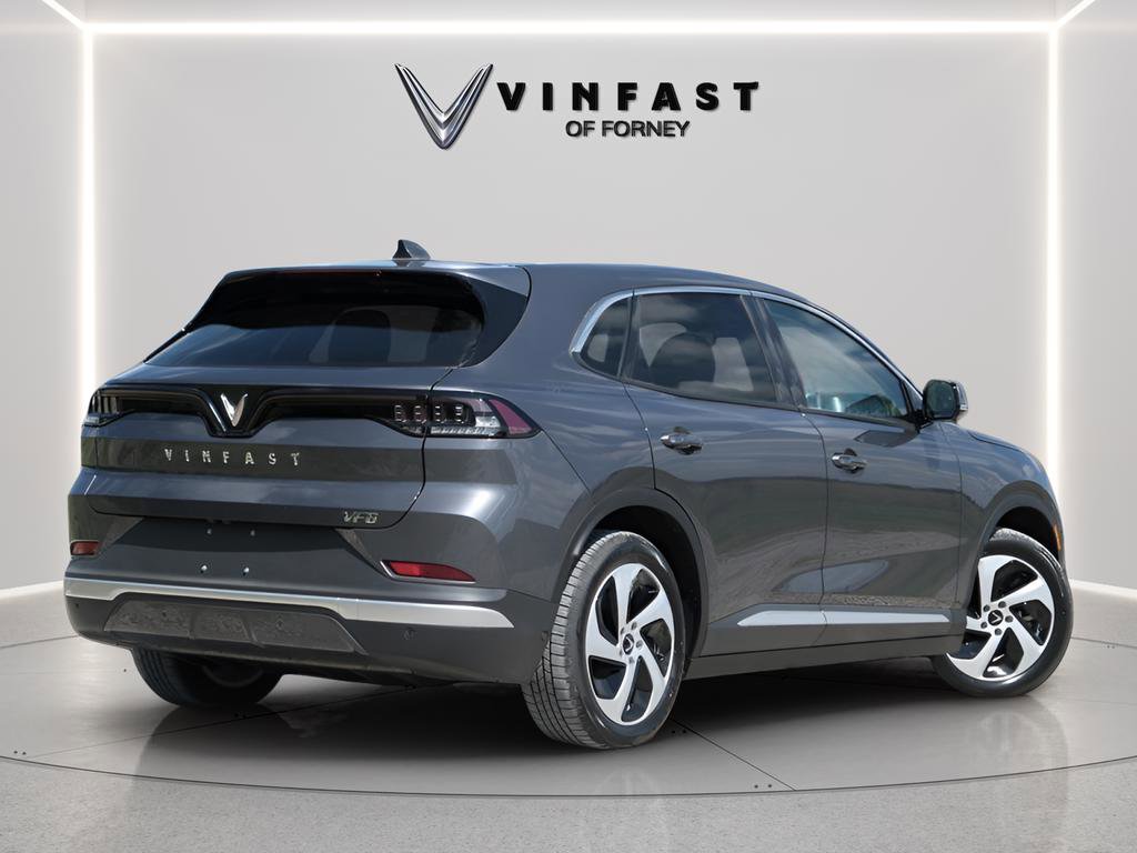 New 2025 VinFast VF 8 Eco image 3