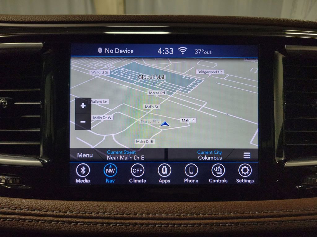 Used 2020 Chrysler Pacifica Limited image 19