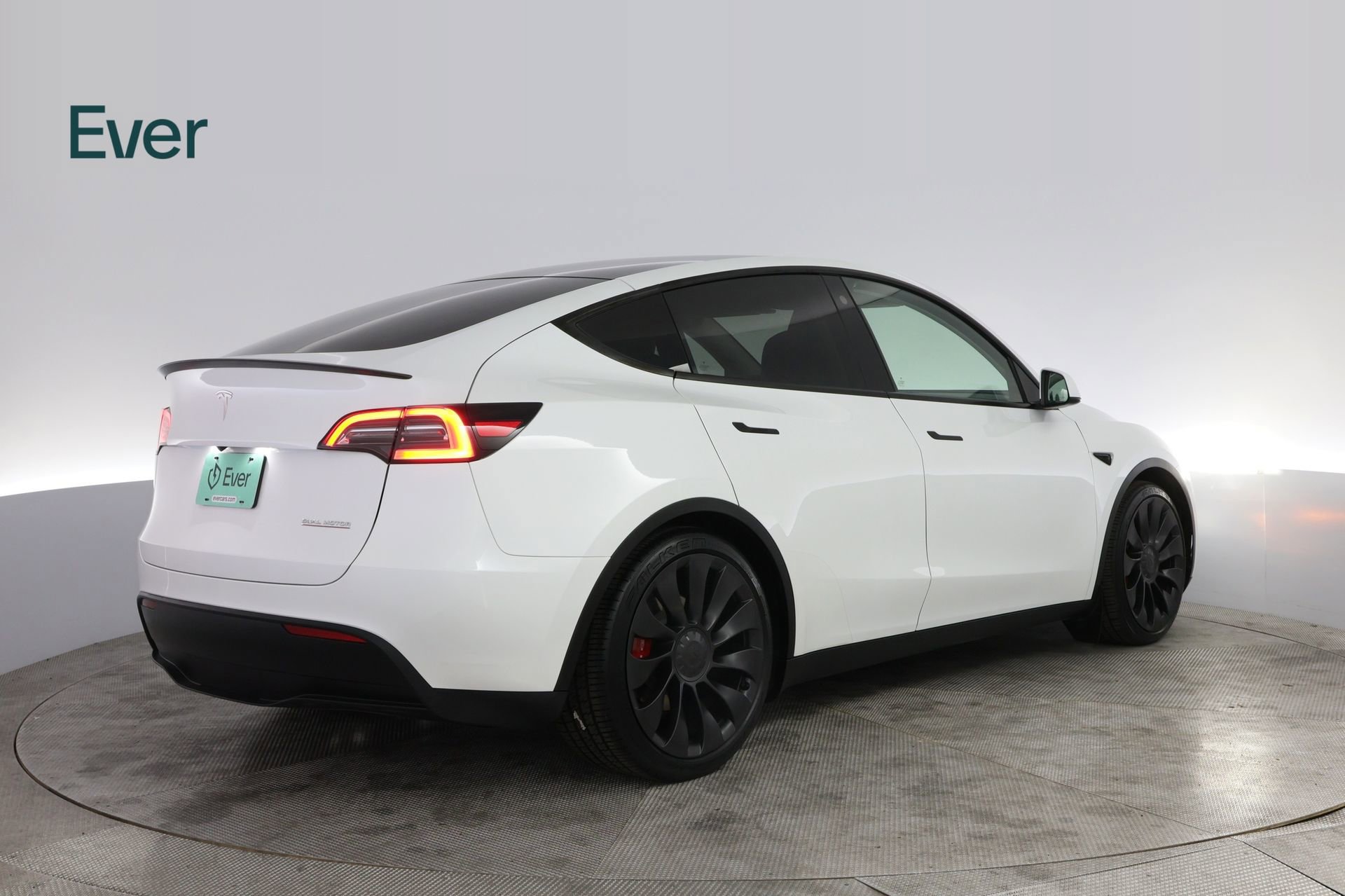 Used 2023 Tesla Model Y Performance AWD/4WD image 3