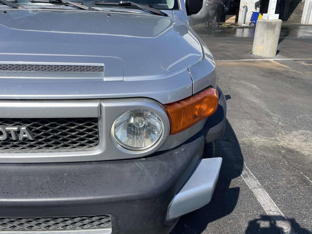 Used 2007 Toyota FJ Cruiser 4WD image 12