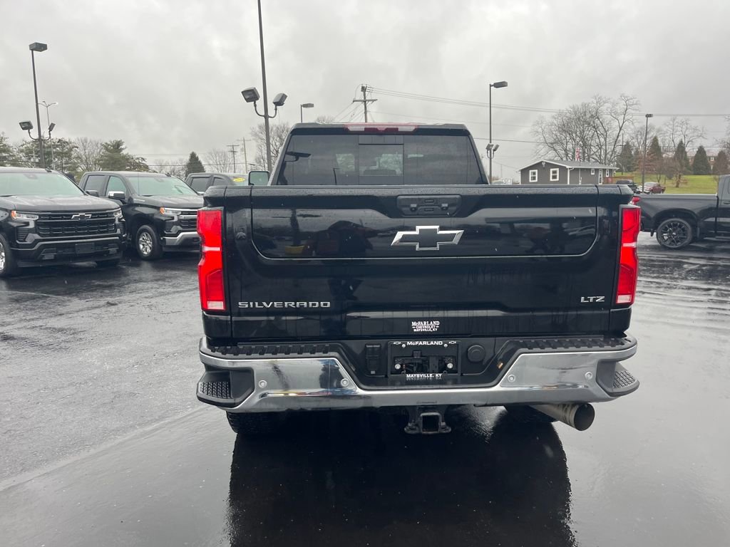 Used 2025 Chevrolet Silverado 2500 LTZ w/ LTZ Plus Package image 4