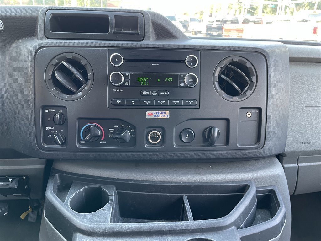 Used 2009 Ford E-350 and Econoline 350 XLT RWD image 25