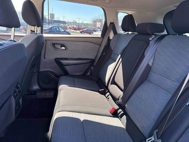 Used 2021 Nissan Rogue SV image 20