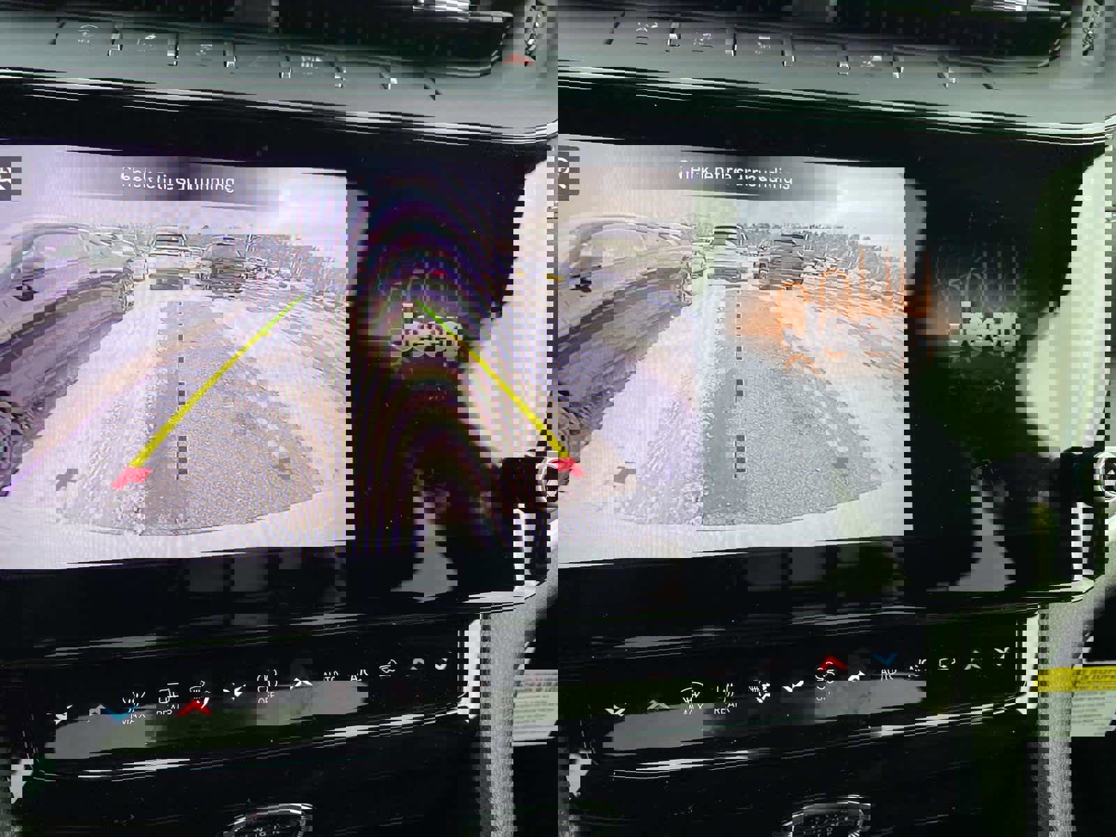 New 2026 Jeep Grand Cherokee Altitude image 12