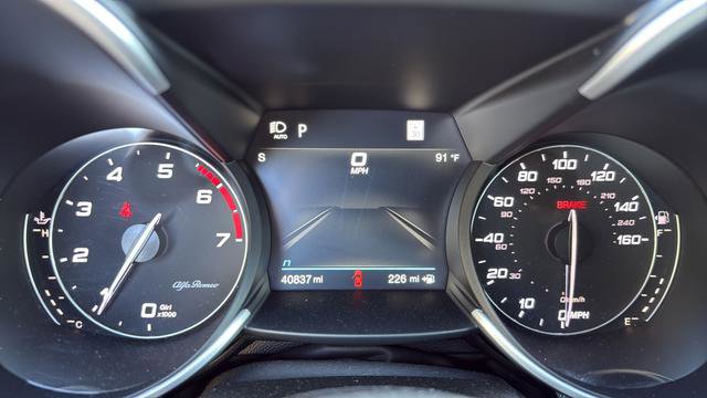 Used 2022 Alfa Romeo Giulia Veloce image 16