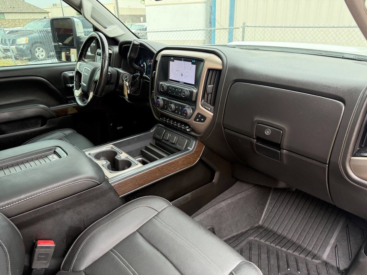 Used 2019 GMC Sierra 2500 Denali w/ Duramax Plus Package AWD/4WD image 24