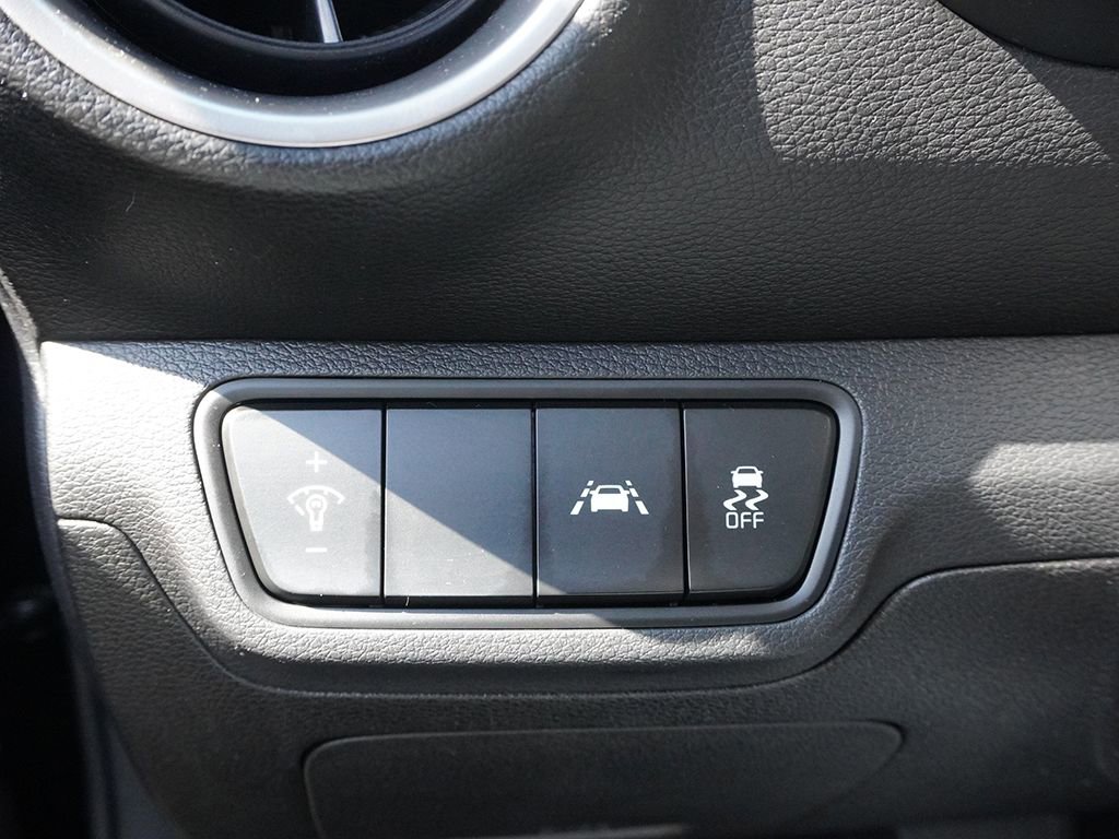 Used 2019 Kia Forte LXS FWD image 30