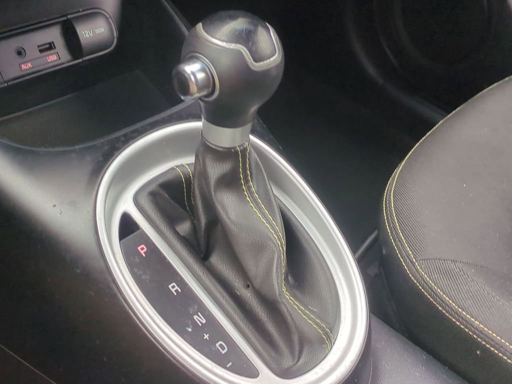 Used 2014 Kia Soul + FWD image 18