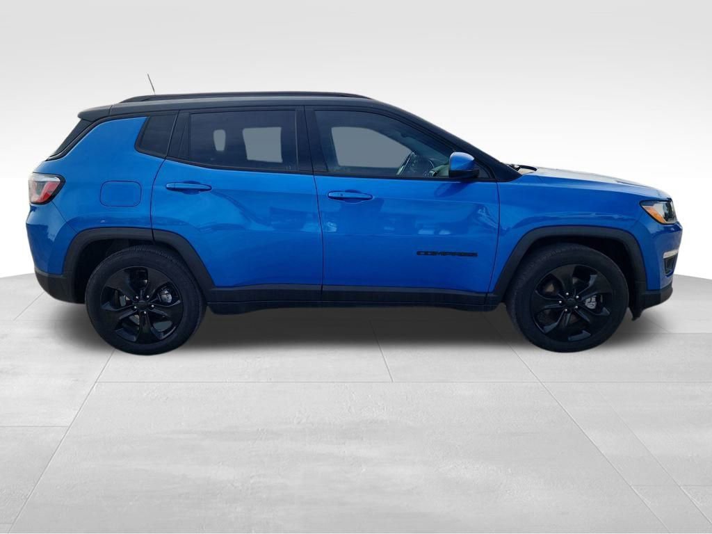 Used 2020 Jeep Compass Latitude image 9