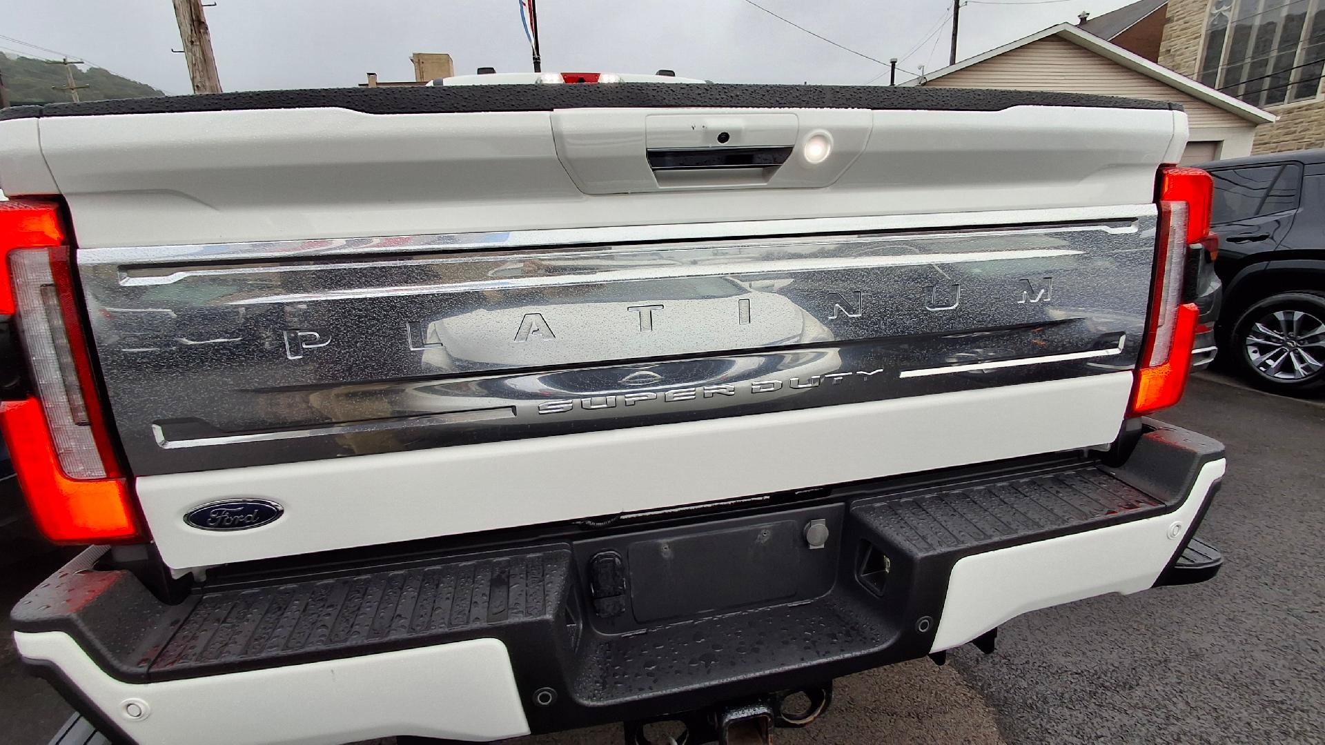 Used 2024 Ford F250 Platinum w/ Tremor Off-Road Package AWD/4WD image 5