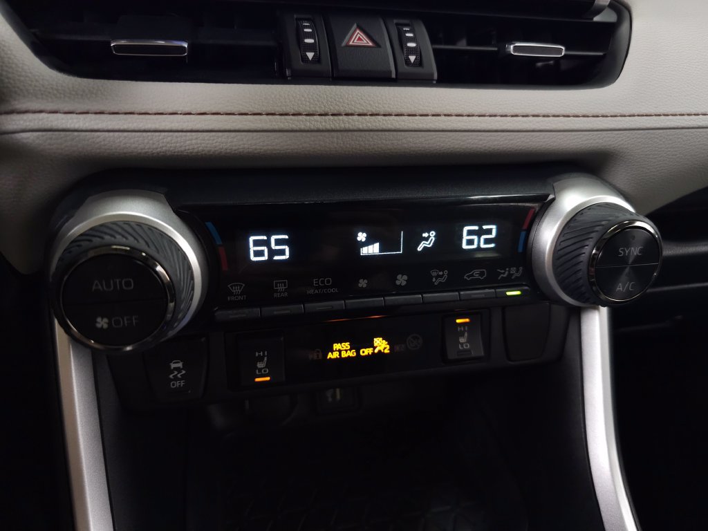 Used 2025 Toyota RAV4 XLE Premium w/ Weather Package AWD/4WD image 29