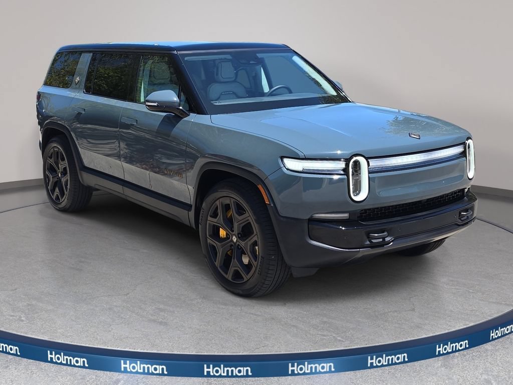 Used 2025 Rivian R1S Premium AWD/4WD image 4