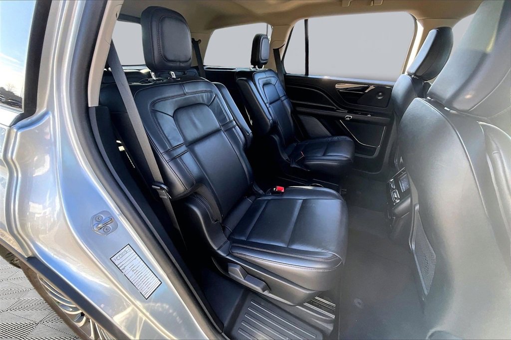 Used 2023 Lincoln Aviator Reserve image 25