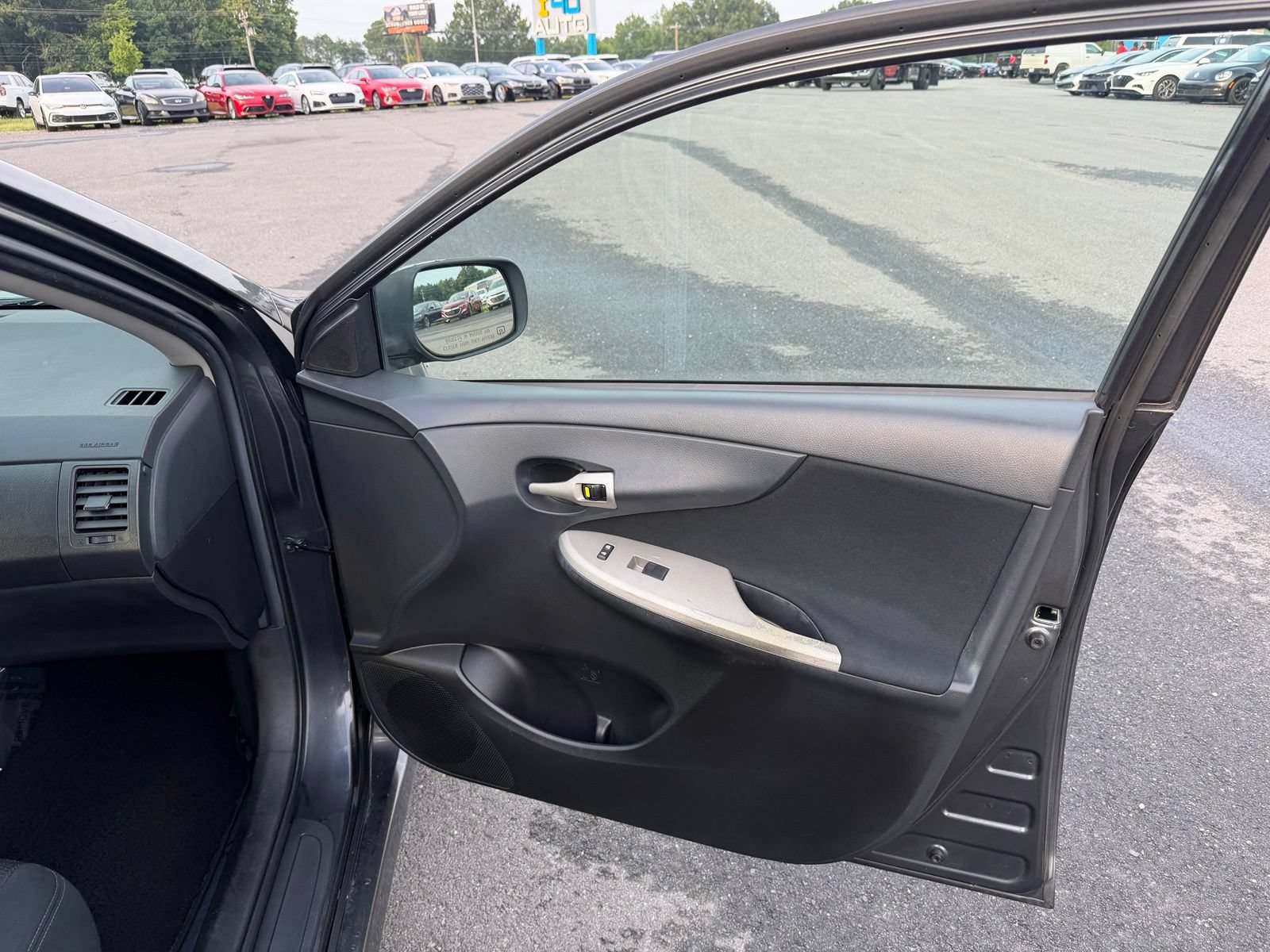 Used 2012 Toyota Corolla S FWD image 18