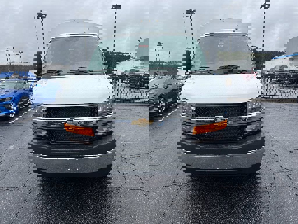 New 2026 Chevrolet Express 3500 w/ Power Convenience Package RWD image 3