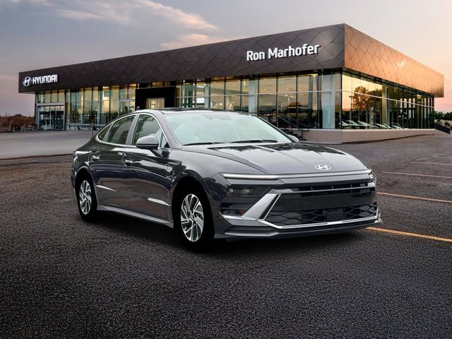 New 2026 Hyundai Sonata Blue FWD image 11