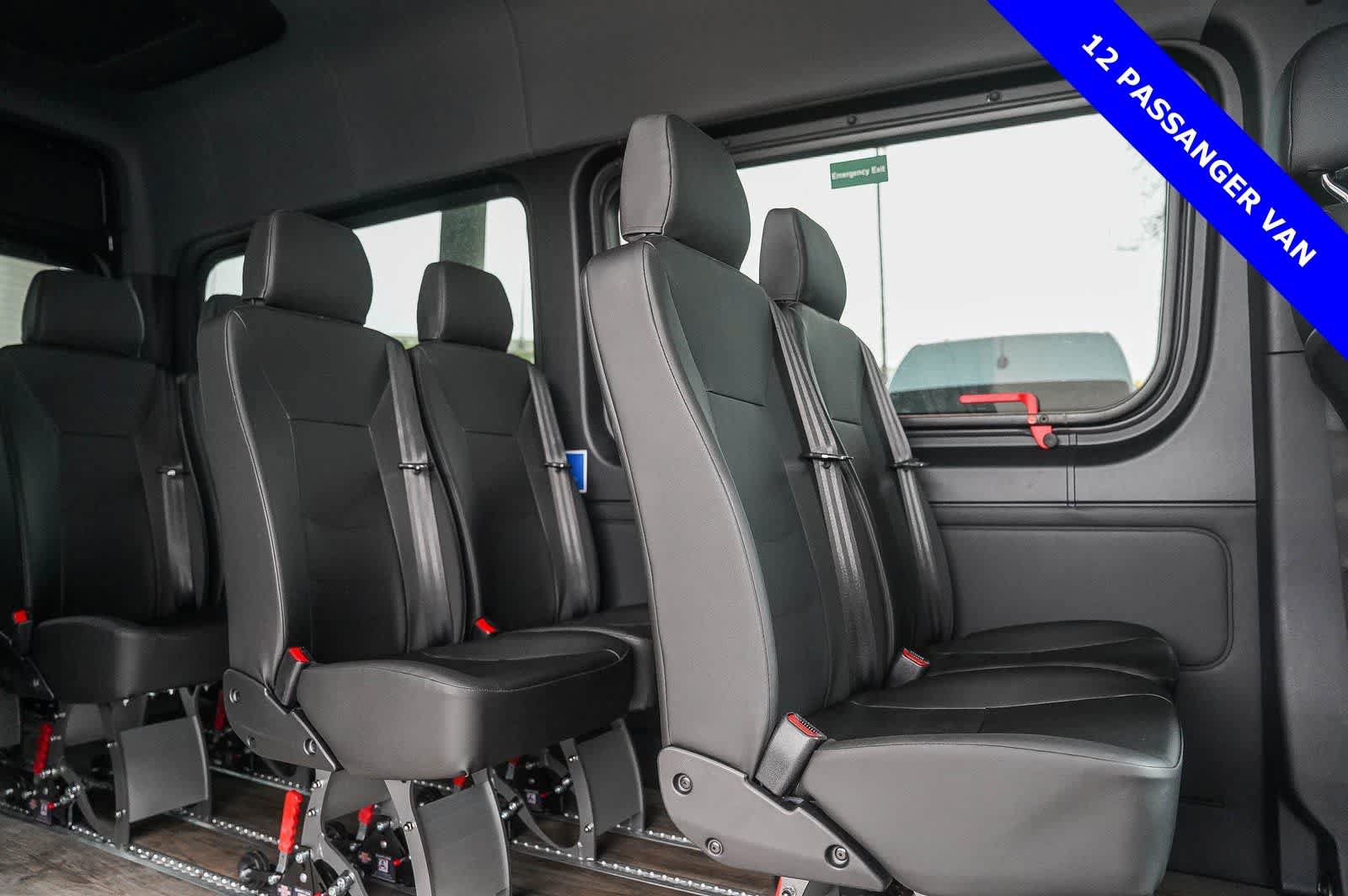 Used 2024 Mercedes-Benz Sprinter 2500 image 17