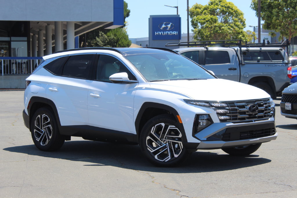 New 2026 Hyundai Tucson Limited AWD/4WD image 1