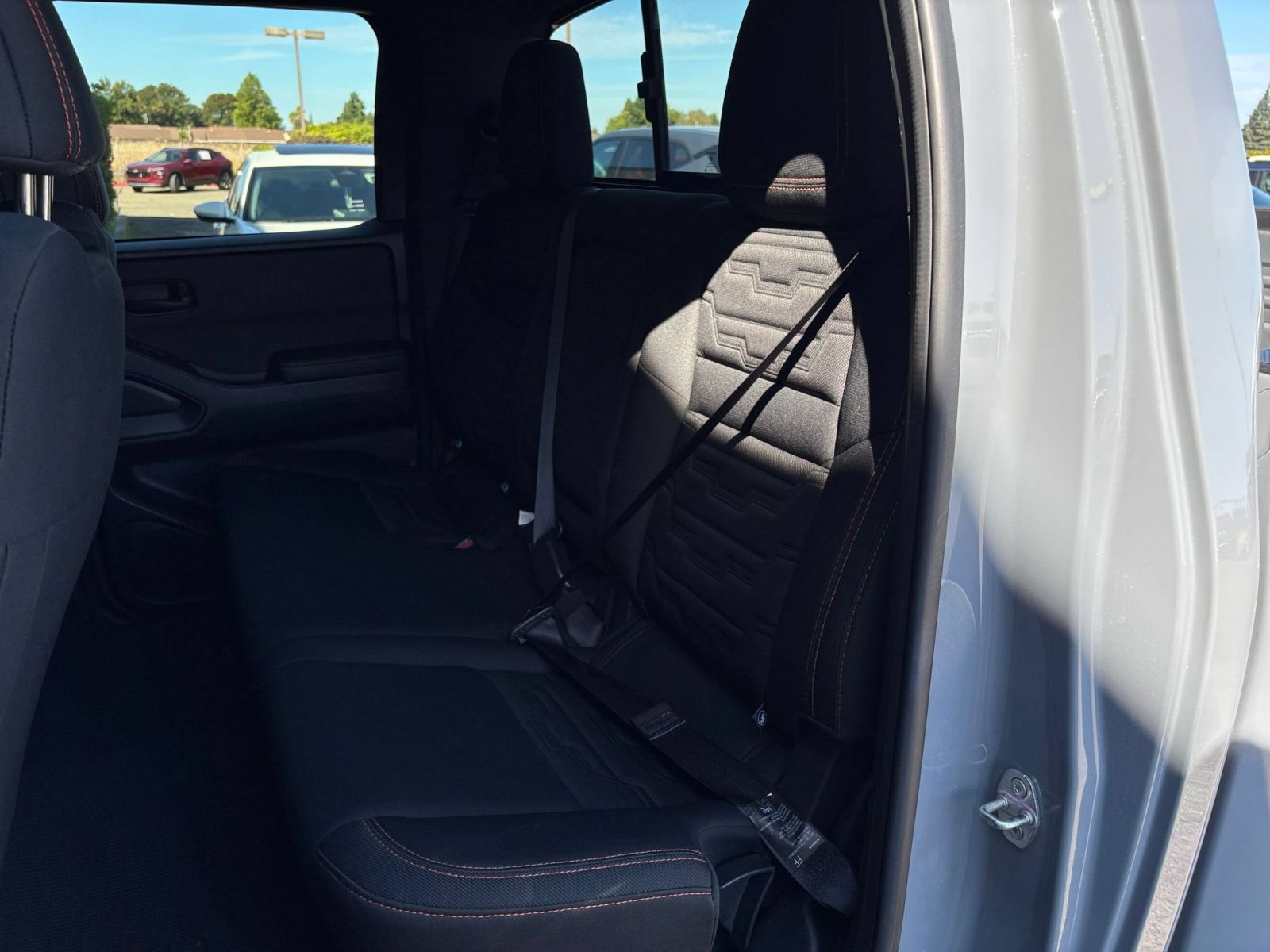 Used 2026 Nissan Frontier PRO-4X AWD/4WD image 38