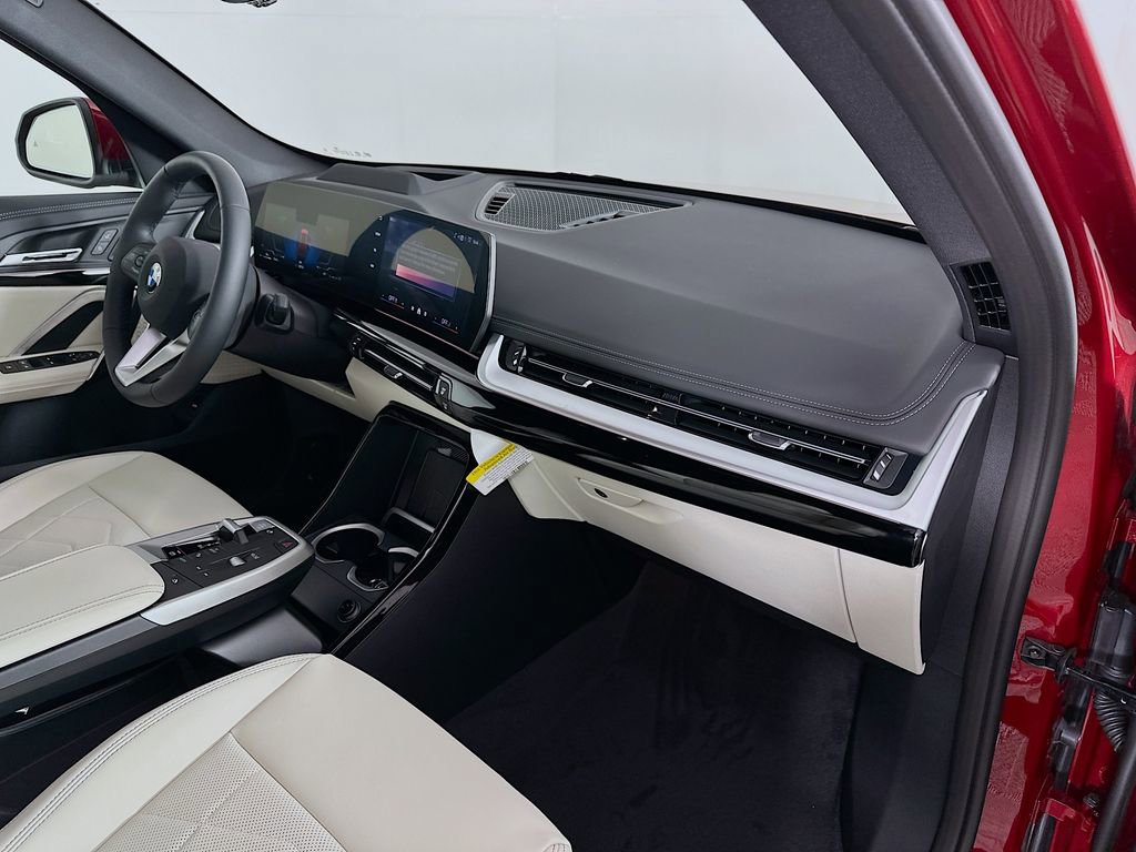 Used 2026 BMW X1 xDrive28i w/ Technology Package image 35