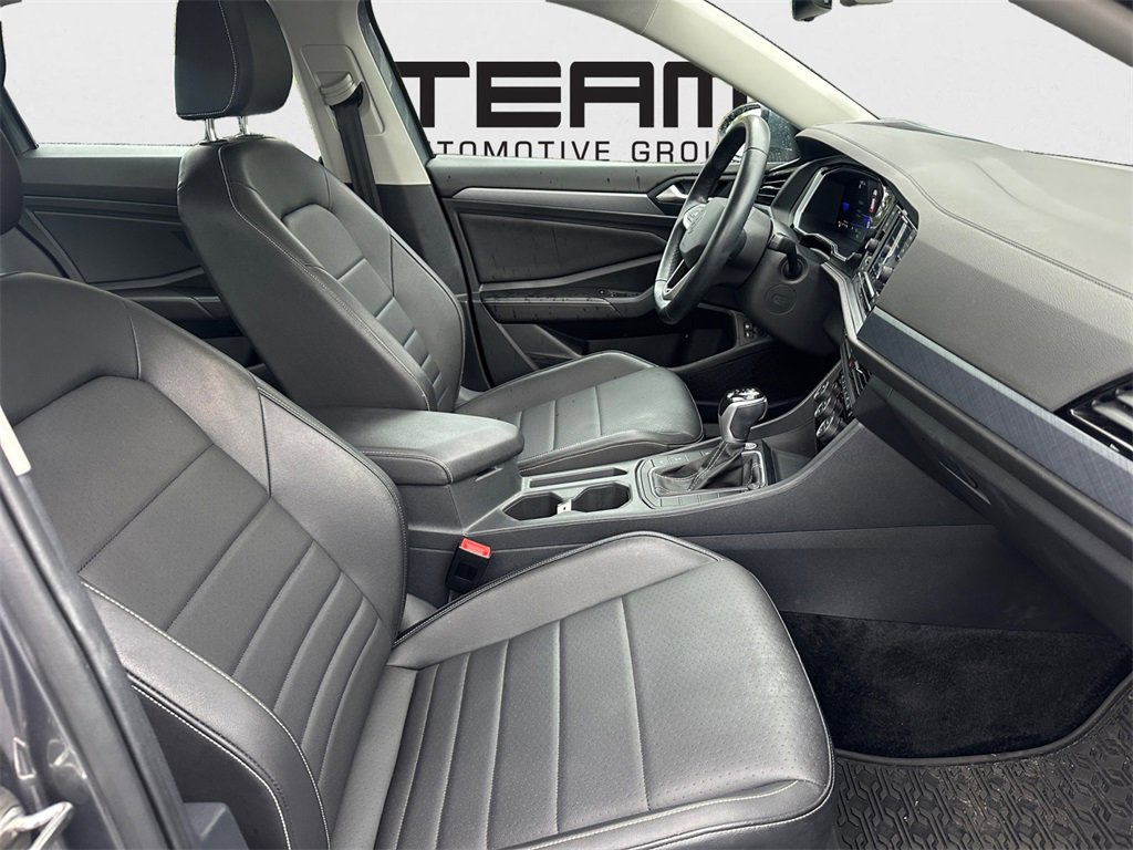 Used 2023 Volkswagen Jetta SE image 26