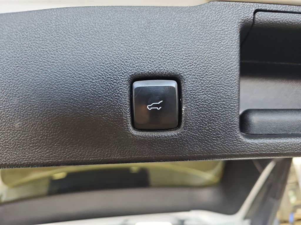 Used 2021 Ford Escape Titanium AWD/4WD image 13