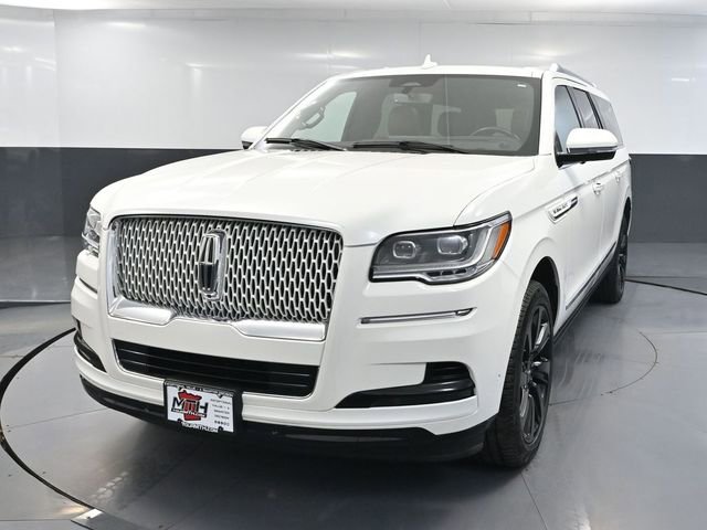 Used 2023 Lincoln Navigator L Reserve w/ Equipment Group 201A image 12