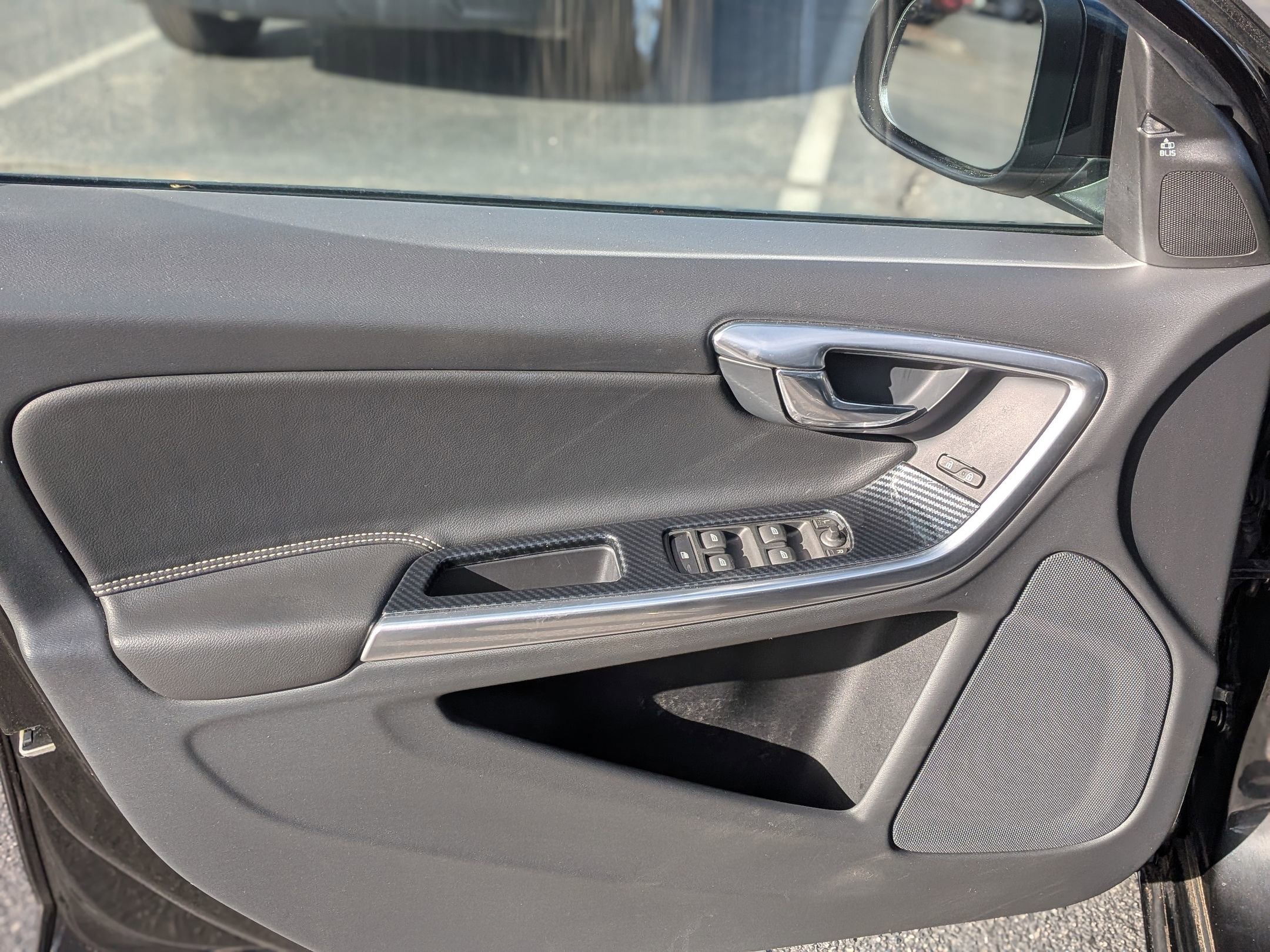 Used 2018 Volvo S60 T5 Dynamic w/ Vision Package image 14